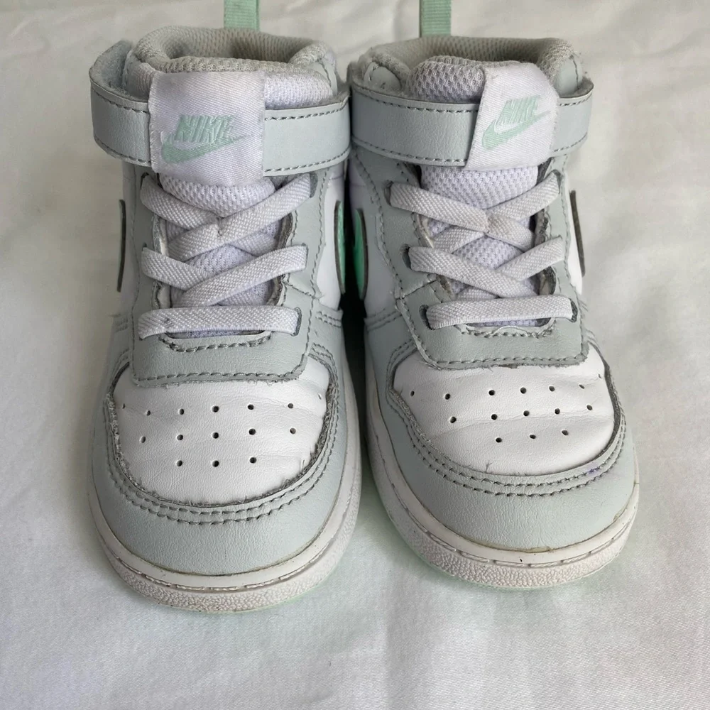 NIKE Toodler Unisex Nike Court Borough Mid 2 Mint Sneakers Size 8C/14 cm